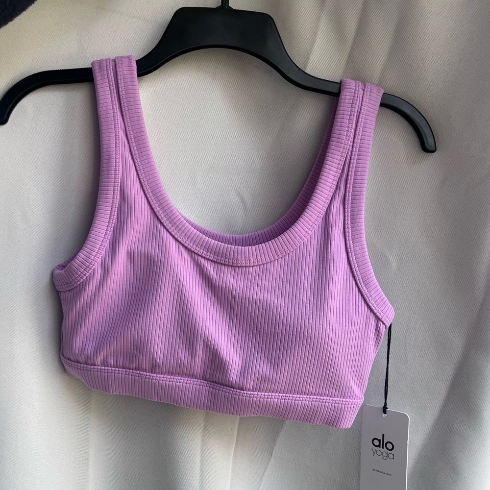 Alo Yoga Women's Pink Ribbed Wellness Sports Bra